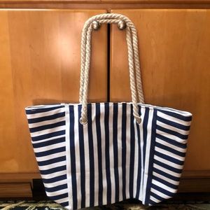 Canvas tote